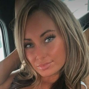 Leah Simpson 1