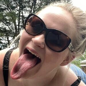 tonguetasticbabe