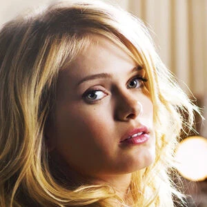 Sara Paxton