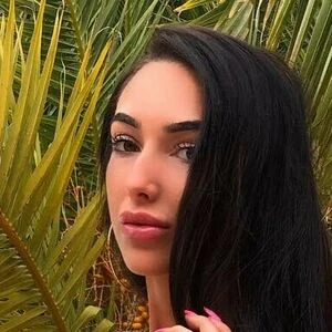 Holly Topen