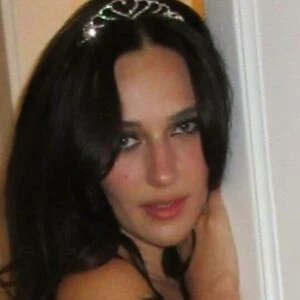 Devon Lee Carlson