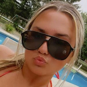 Caroline Smith