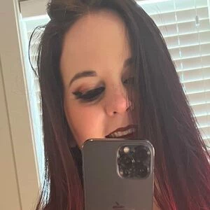followjuliajasmin