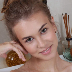 Alina Kova