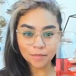 Annavalente_