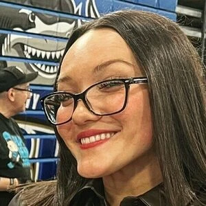 Izzy Moreno / ItsIzzyMania