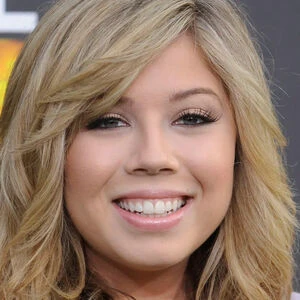 Ennette Mccurdy