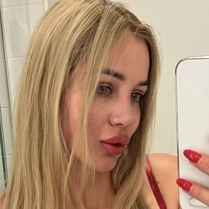 Elina Honey
