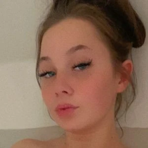 peytonkinsly