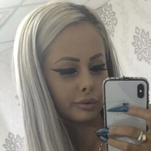MelanieLexxx