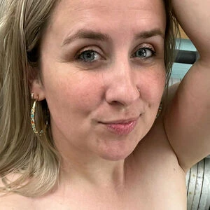 lari_bae