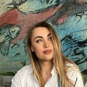 Liza Moon