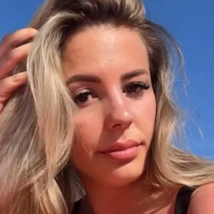 Lali957