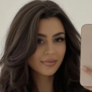 Alina-Leona