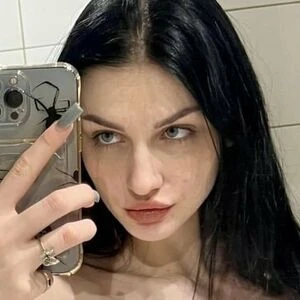 PrettyFaceDirtySoul