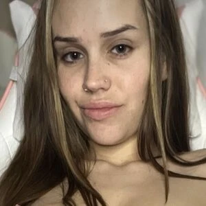 Courtney Lewis