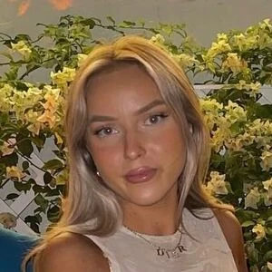 Claudiaisabella