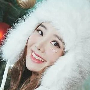 NAYOON