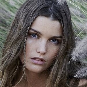 Luna Bijl