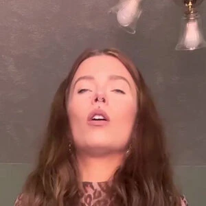 Queenegirl_27