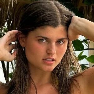 Elle Edwards