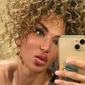 Morena_bundão