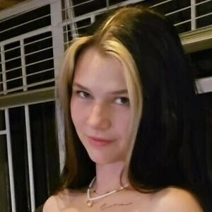 little_lia_quinn