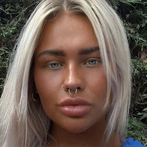 Nicole Barker