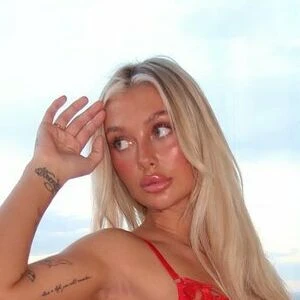 Ellie Nutts