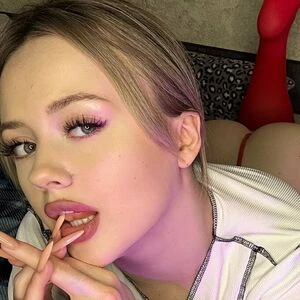 emily_hix