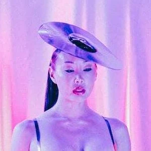 Mistress Eva Oh