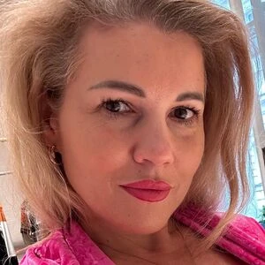 anita_foxx