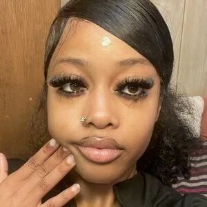 Exoticpetiteshi