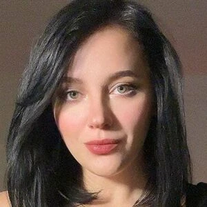 Alie Bloom