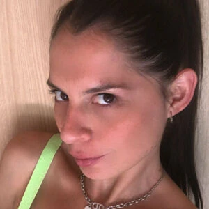 ivyredhot