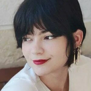 Lari Anjos