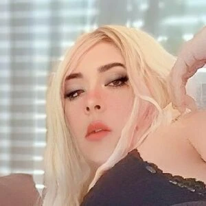 crossdresser_alex