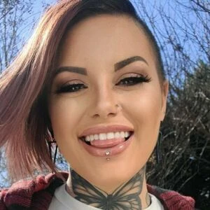 Armyvetgirluncensored