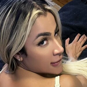 Estefani Feiticeira