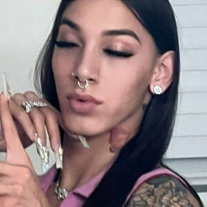 mercedesleeleal