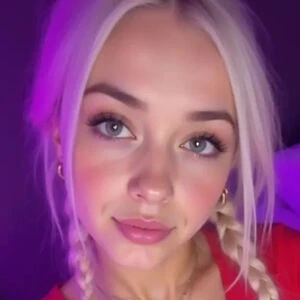 katyaaquinn