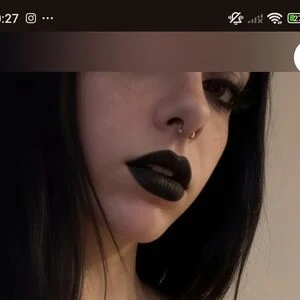 Emilyblackk._
