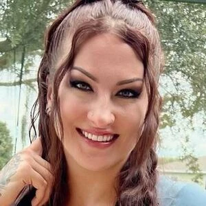 kinkycurvykatie