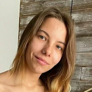Mila Paradise
