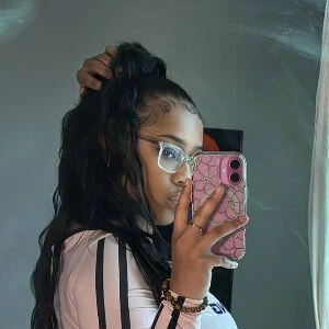 Mykiaahhhh._