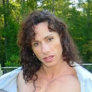 Annie Rivieccio