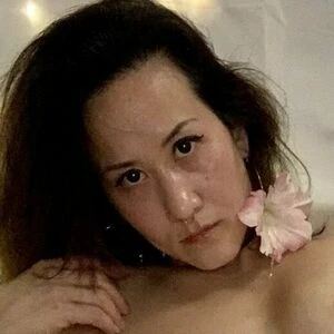 Kim Kisses