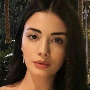 Ozge Yagiz