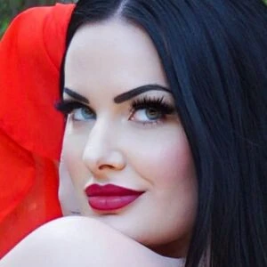Raven Rose