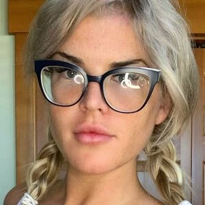 Lindsey Ferrari
